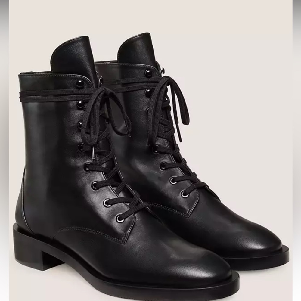 NWT STUART WEITZMAN SONDRA SLEEK BOOTIE